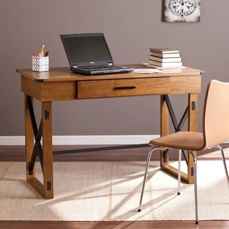 Bureau en pin vieilli à hauteur réglable