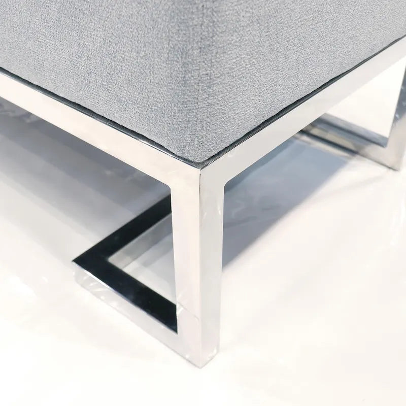 Banc de luxe rembourré en acier inoxydable - L48xP16.5xH17.6