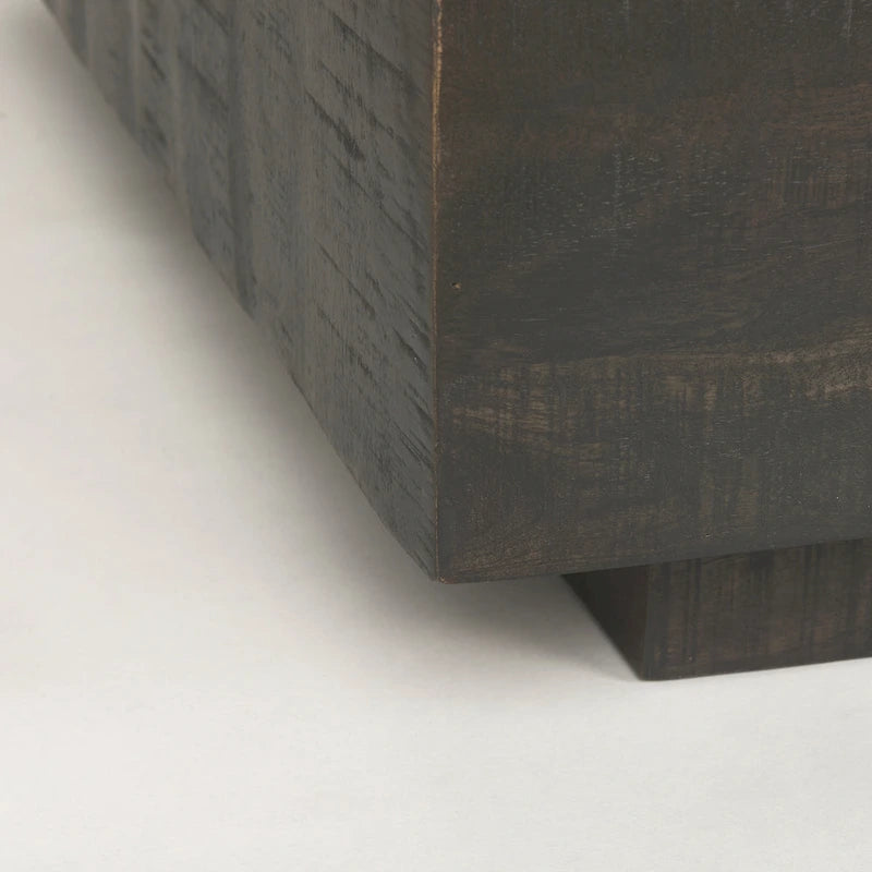 Table basse carrée flottante en bois massif