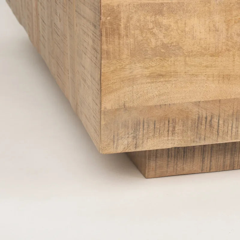 Table basse carrée flottante en bois massif